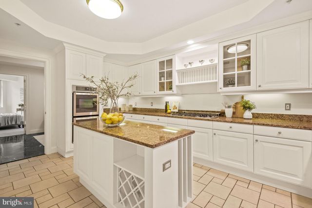 $3,600,000 | 5630 Wisconsin Avenue, Unit 301, Chevy Chase, MD 20815