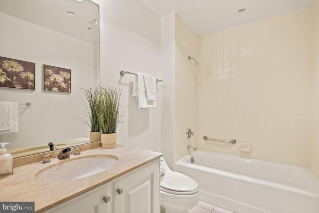 $3,600,000 | 5630 Wisconsin Avenue, Unit 301, Chevy Chase, MD 20815