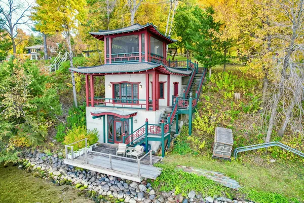 $5,995,000 | 28100 Woodside Road, Excelsior, MN 55331