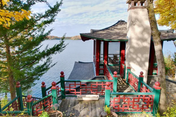 $5,995,000 | 28100 Woodside Road, Excelsior, MN 55331