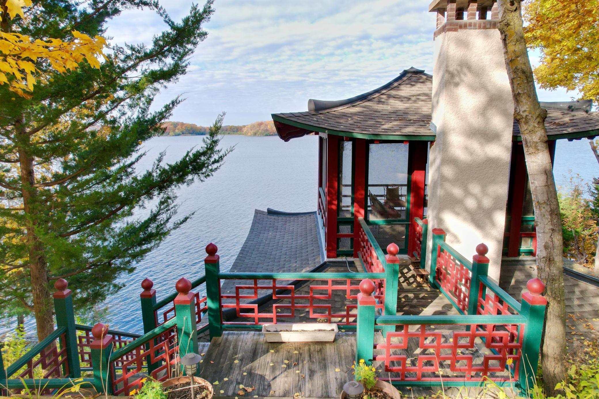 28100 Woodside Road Excelsior, MN 55331 - Photo 3 of 13