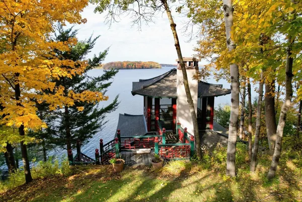 $5,995,000 | 28100 Woodside Road, Excelsior, MN 55331