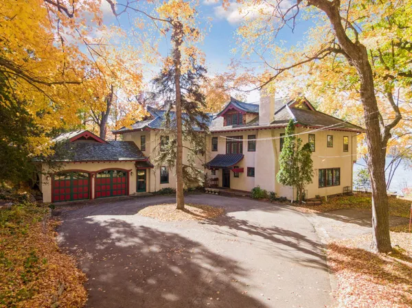 $5,995,000 | 28100 Woodside Road, Excelsior, MN 55331
