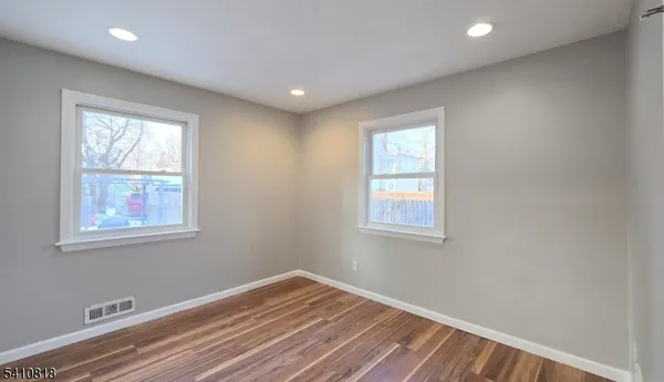 a view of empty room with window