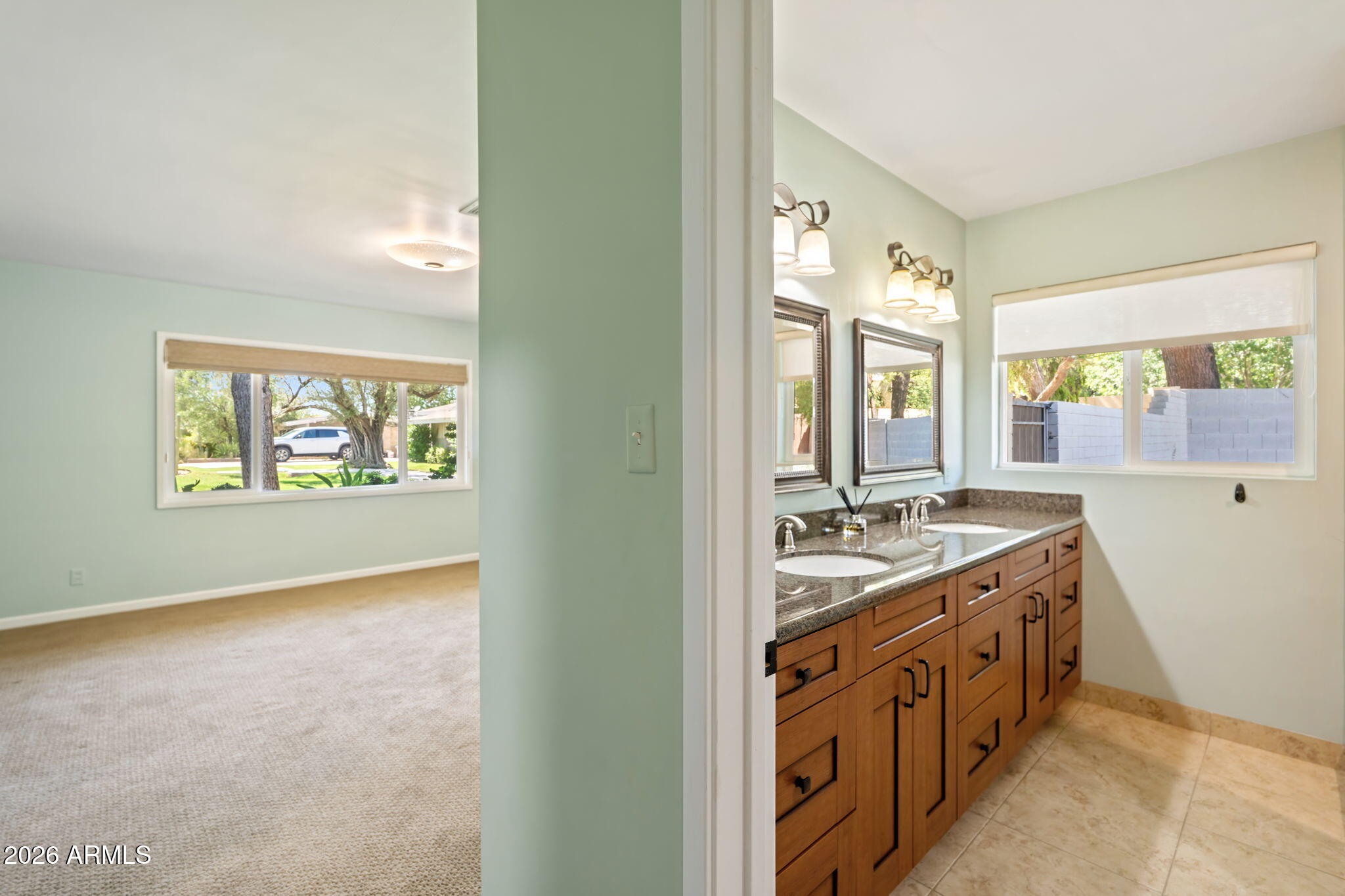 2054 East Rancho Drive Phoenix, AZ 85016 - Photo 31 of 42 Primary Suite