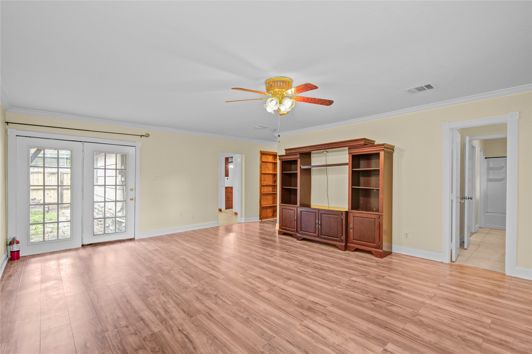 8565 Ridgepoint Drive Houston, TX 77055 - Photo 19 of 43