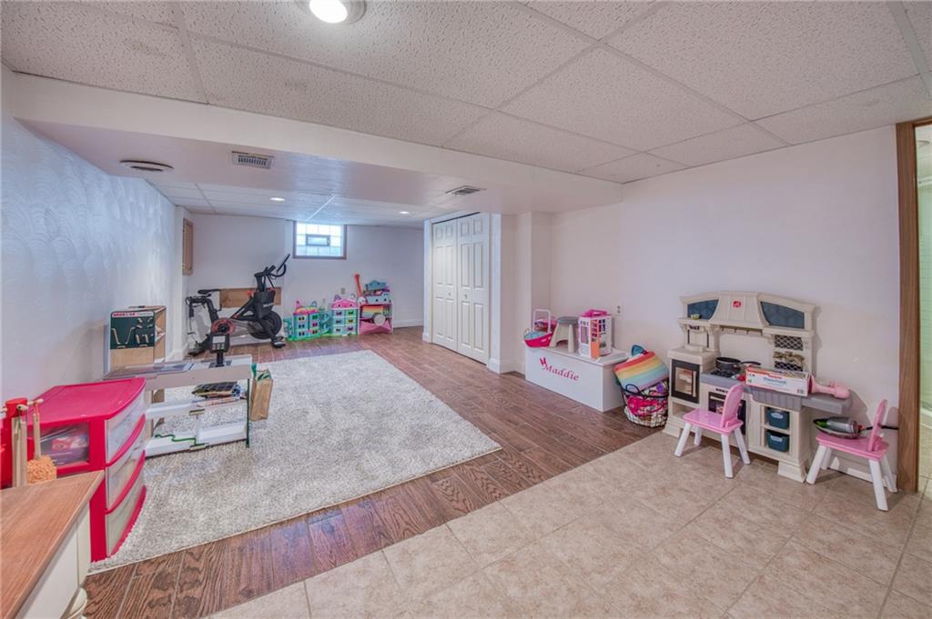 902 Foster Street Clairton, PA 15025 - Photo 24 of 45