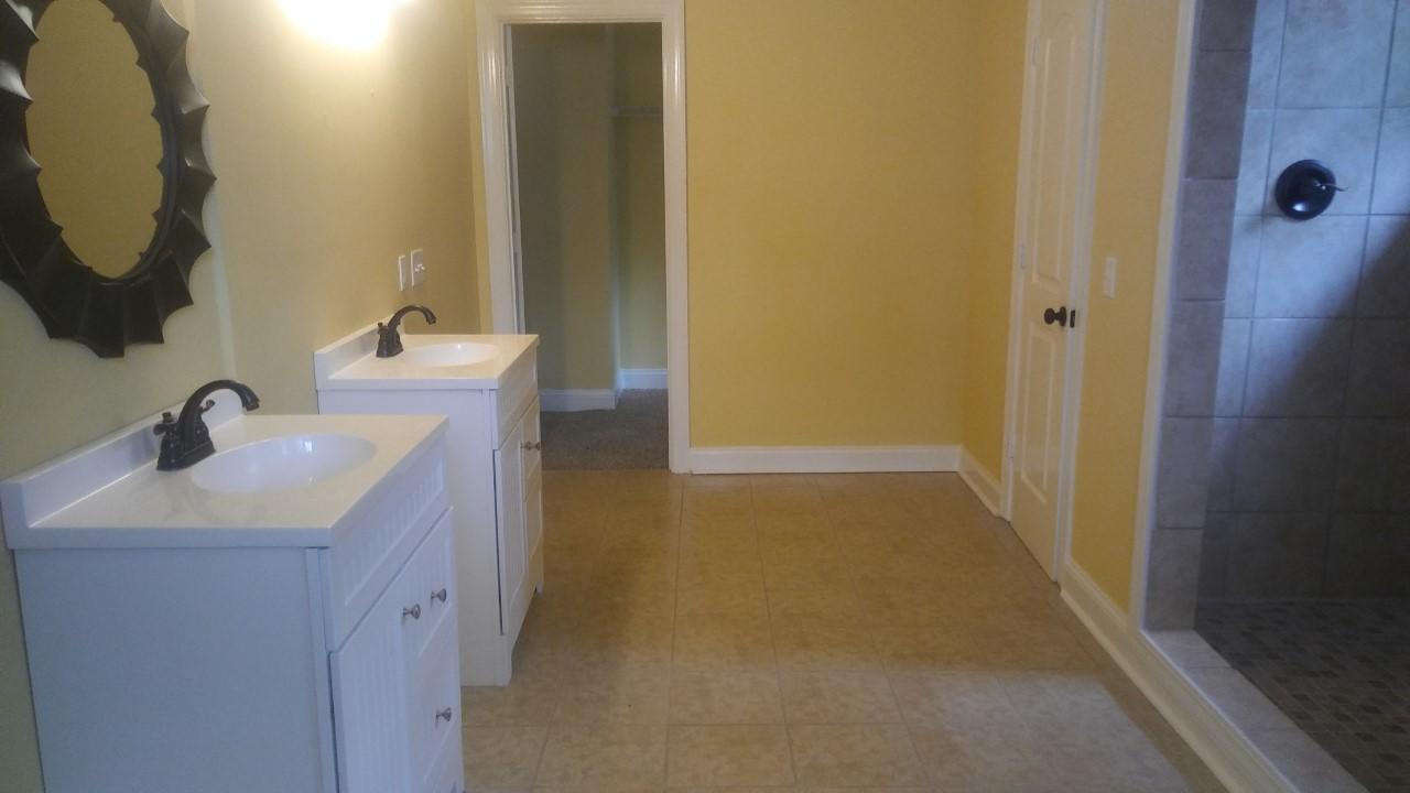 253 Fox Field Road Walterboro, SC 29488 - Photo 7 of 12 foxfield master bath1