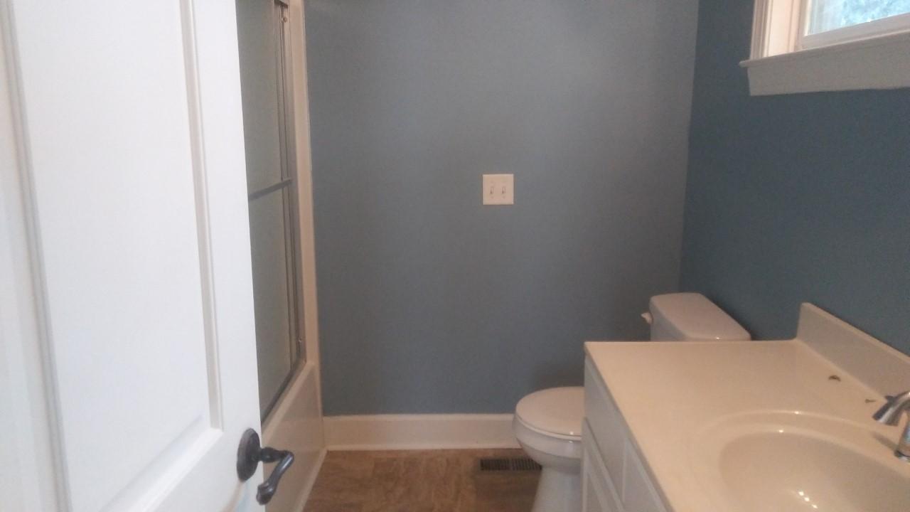 253 Fox Field Road Walterboro, SC 29488 - Photo 9 of 12 foxfield coottage bath1