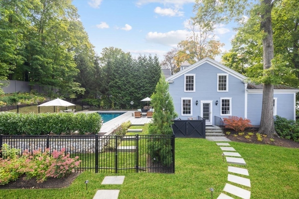 93 Main Street Hingham, MA 02043 - Photo 29 of 42