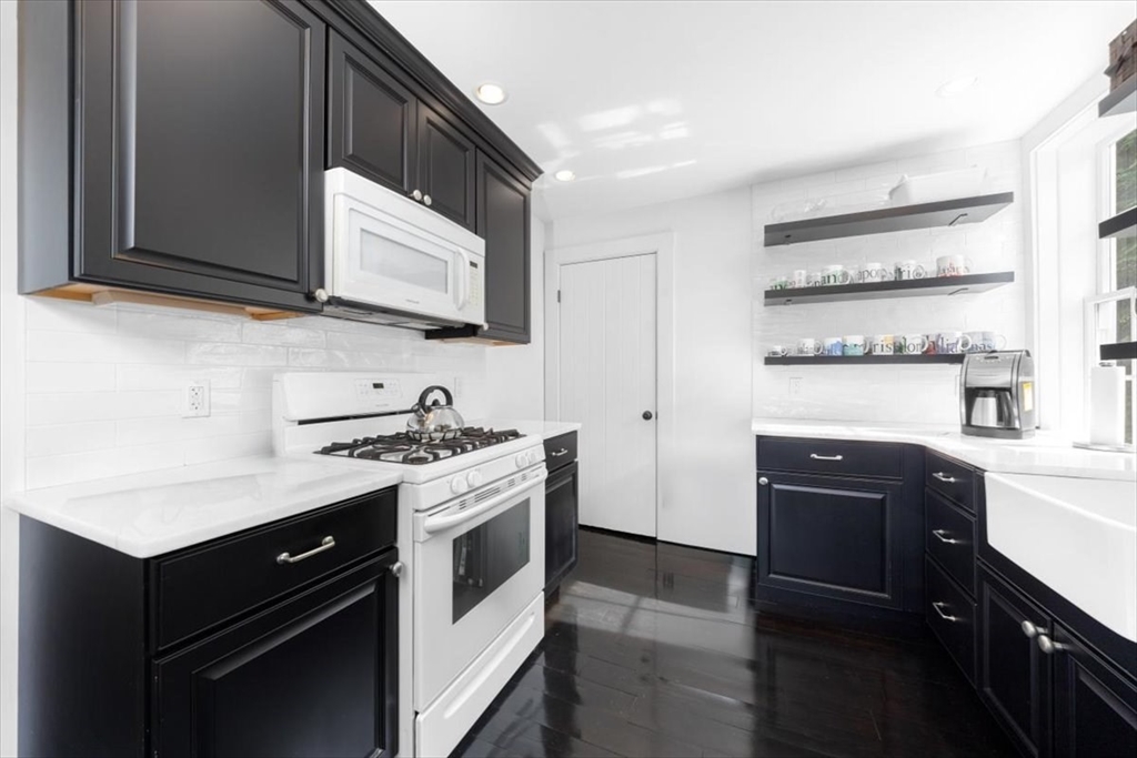 93 Main Street Hingham, MA 02043 - Photo 39 of 42