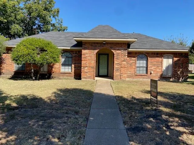 $2,300 | 7808 Slater Trail, Plano, TX 75025