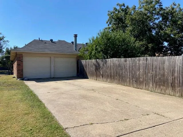 $2,250 | 7808 Slater Trail, Plano, TX 75025