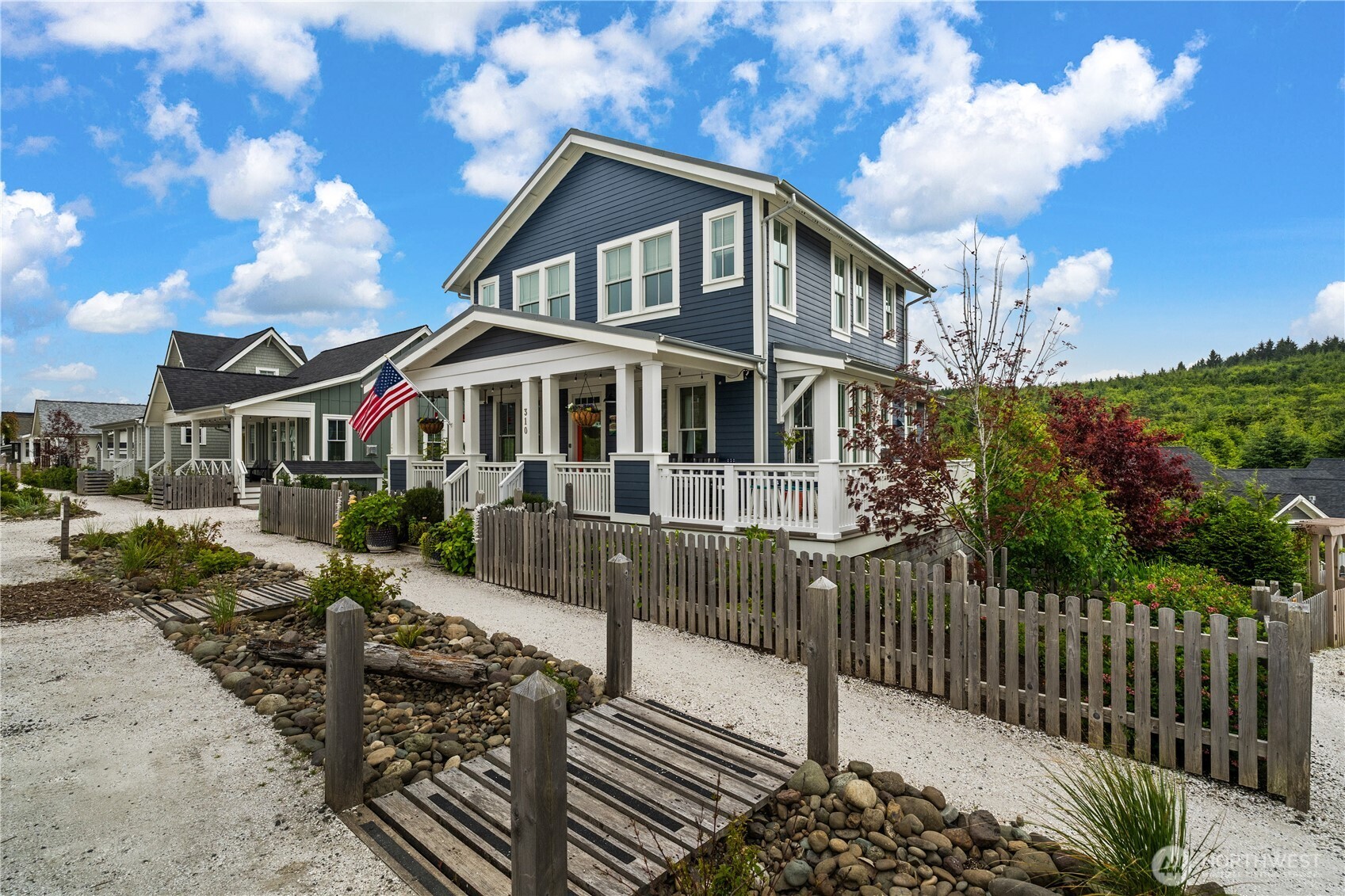 310 Compass Street Pacific Beach, WA 98571 - Photo 2 of 40