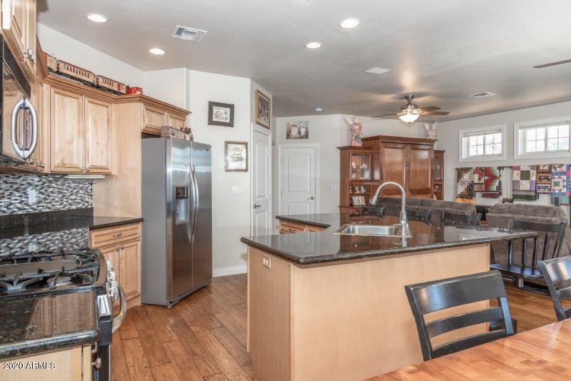 306 South Marble Point Payson, AZ 85541 - Photo 5 of 29 Kitchen (2)