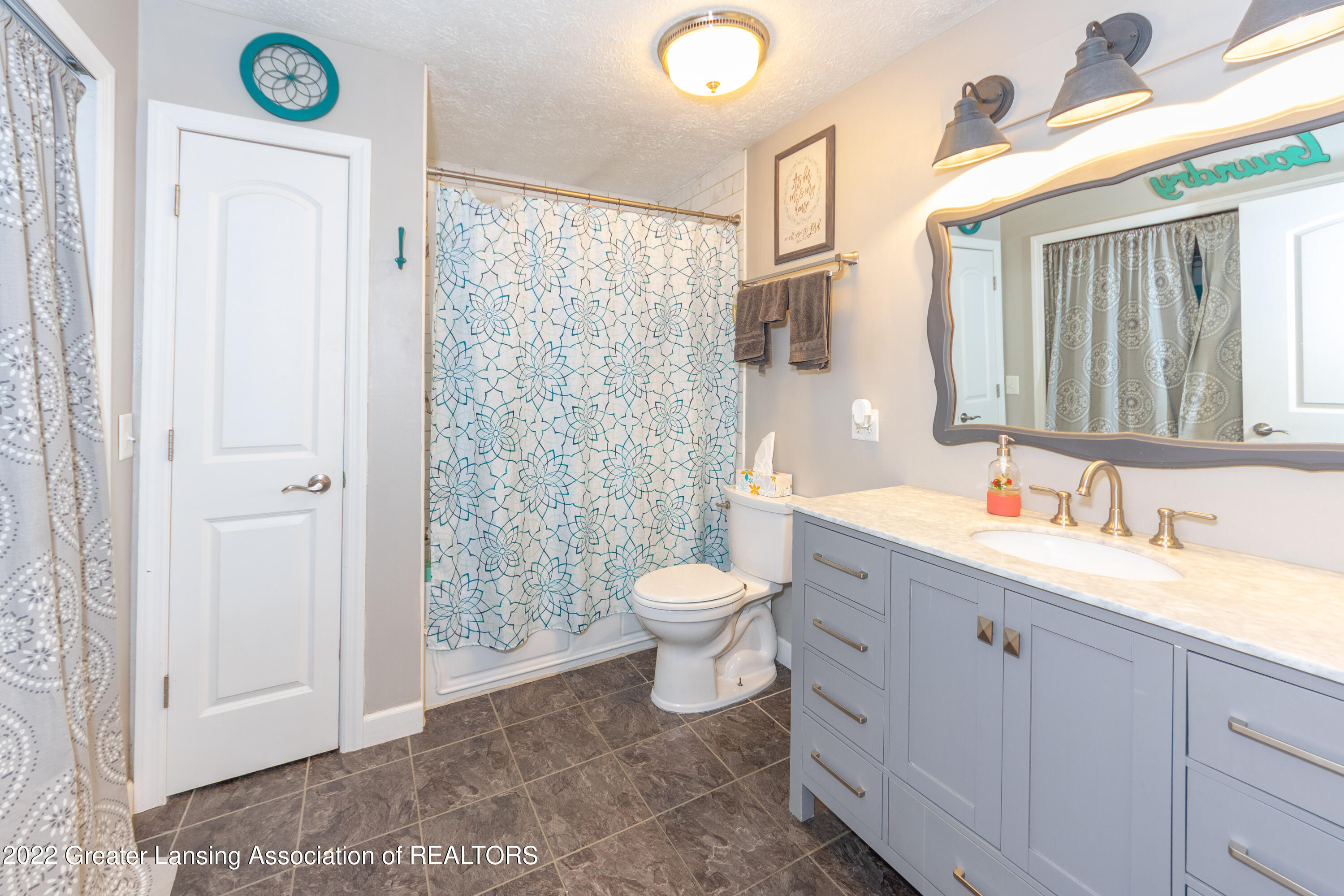 2601 Tecumseh River Road Lansing, MI 48906 - Photo 10 of 26 Tecumseh-9