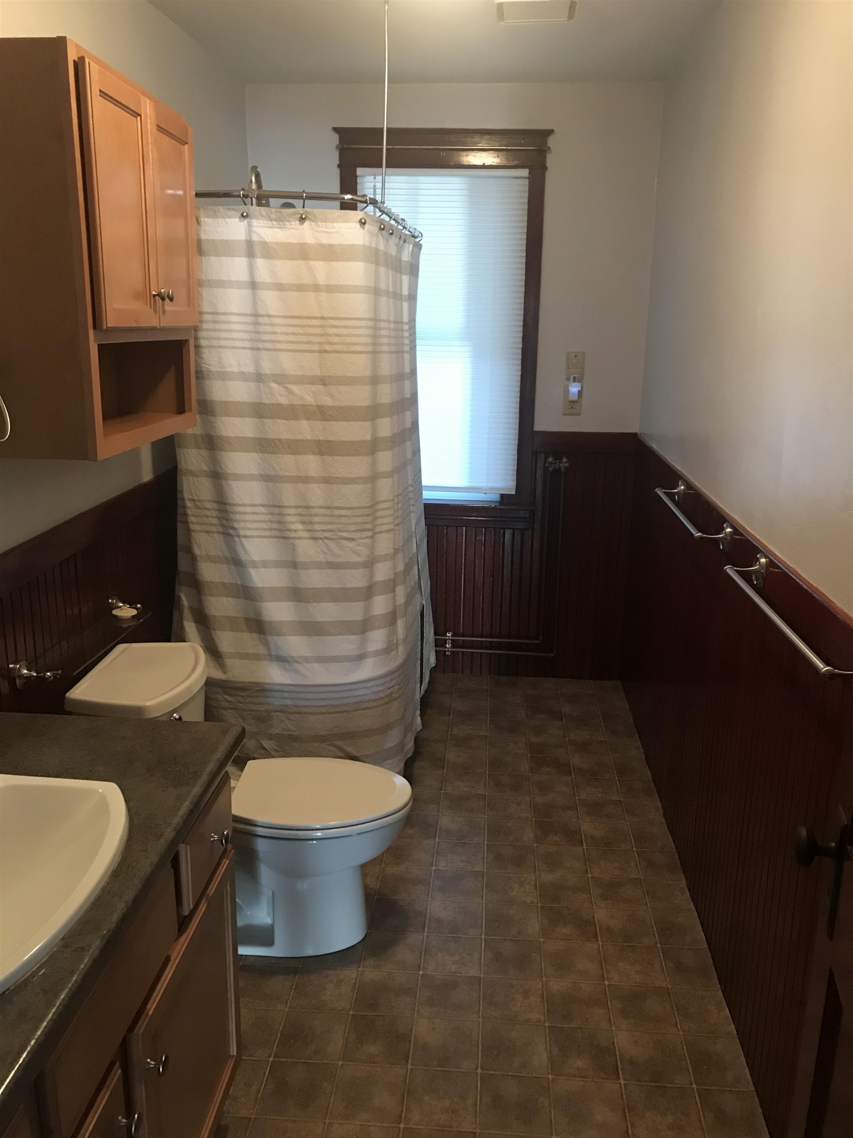 152 Maple Street Manchester, NH 03103 - Photo 12 of 29 Gallery Image 12