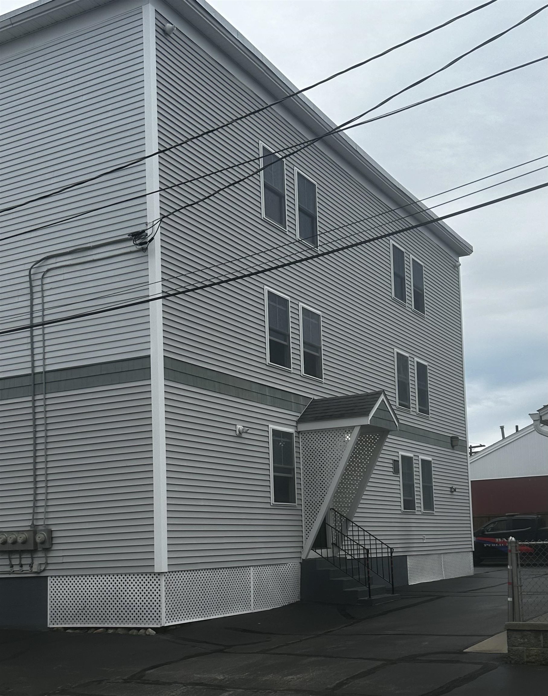 152 Maple Street Manchester, NH 03103 - Photo 13 of 29 Gallery Image 13