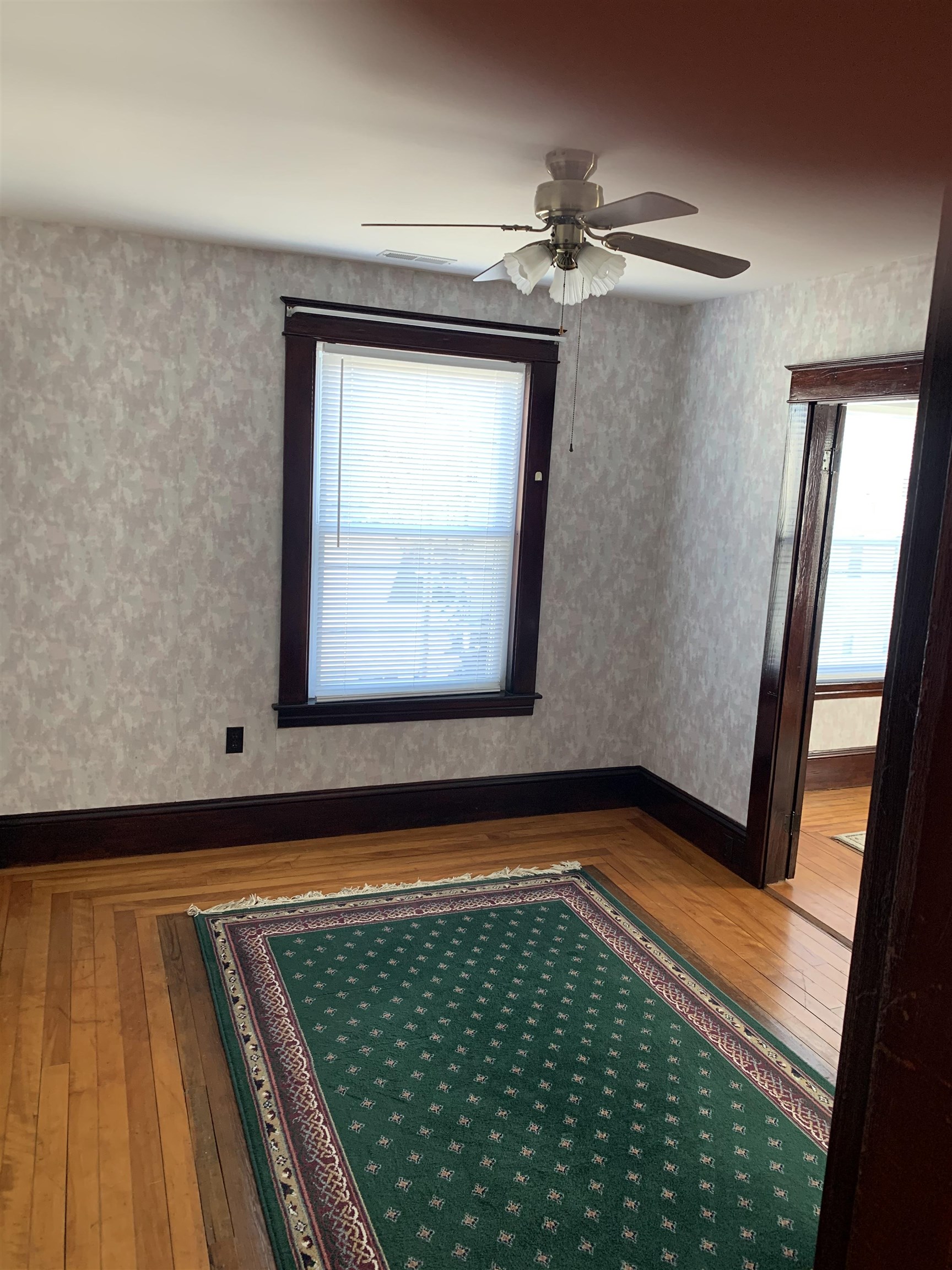 152 Maple Street Manchester, NH 03103 - Photo 17 of 29 Gallery Image 17