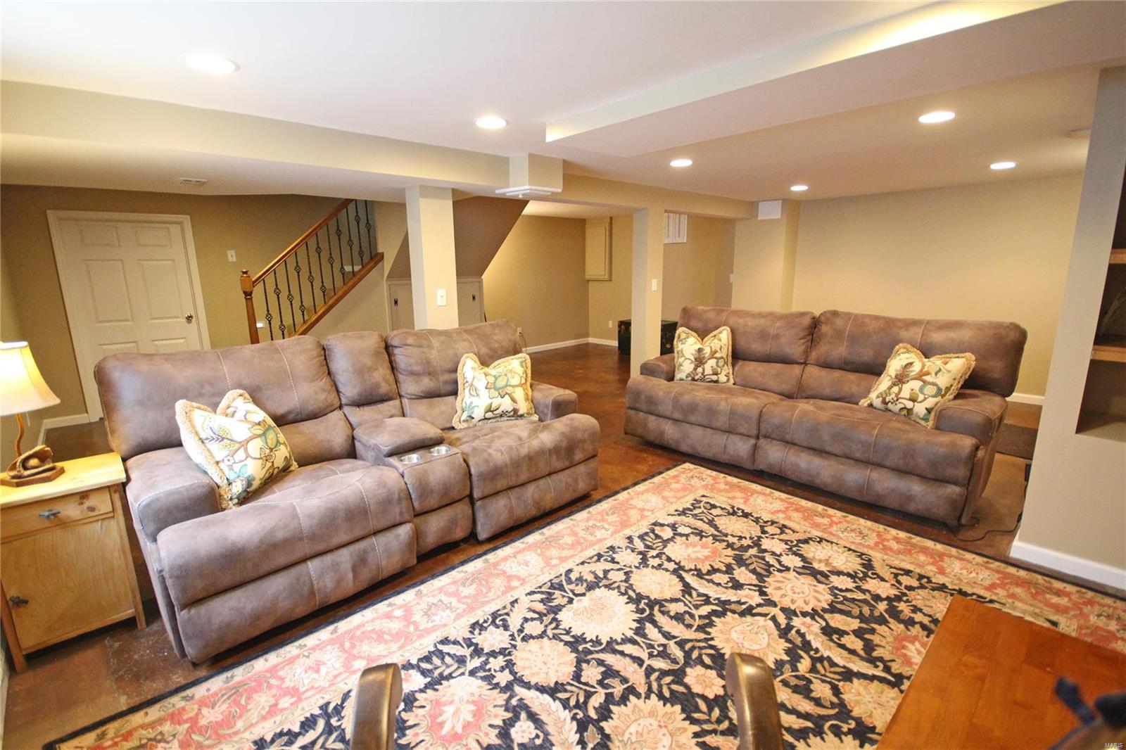 57 Highgate Road Olivette, MO 63132 - Photo 22 of 29