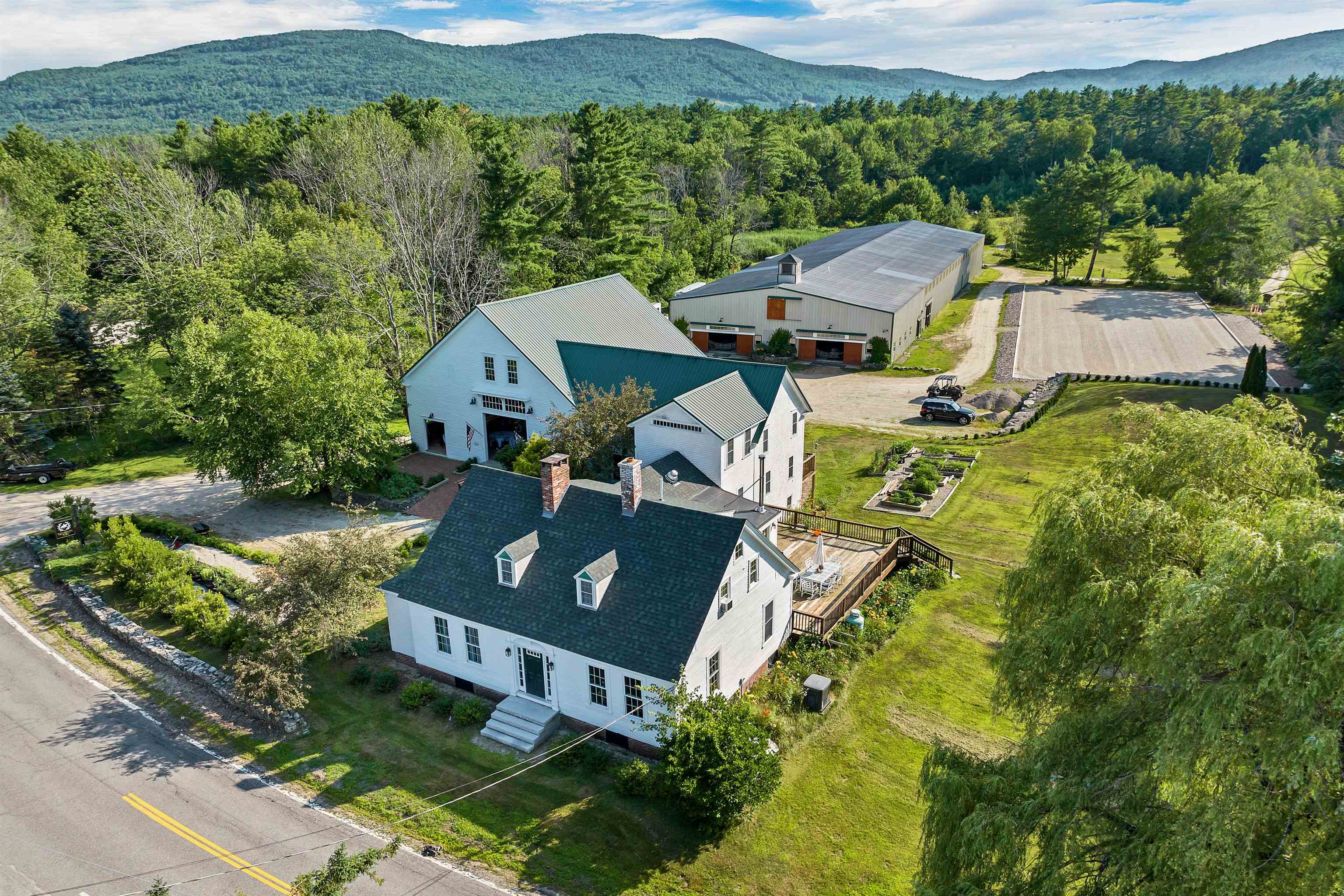 251 Wentworth Road Brookfield, NH 03872 - Photo 1 of 60