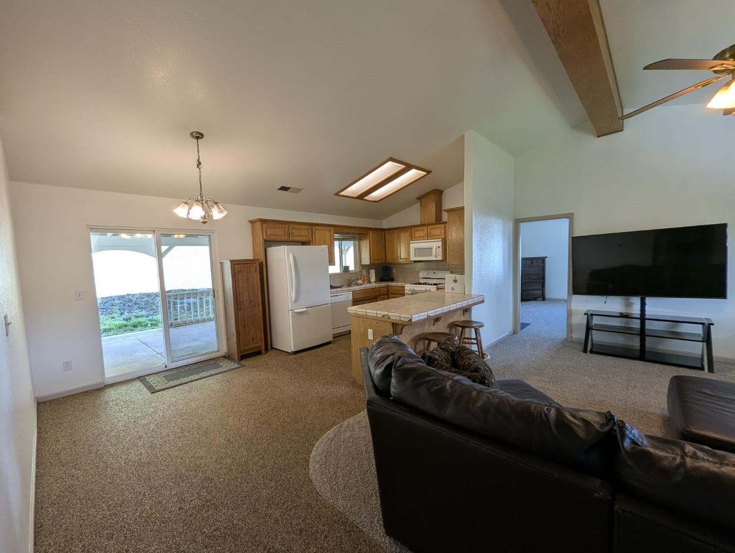 47232 Creekside Road Yokuts Valley, CA 93675 - Photo 11 of 40 Gallery Image 11