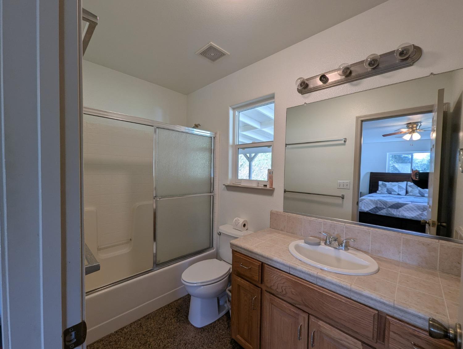 47232 Creekside Road Yokuts Valley, CA 93675 - Photo 16 of 40 Gallery Image 16