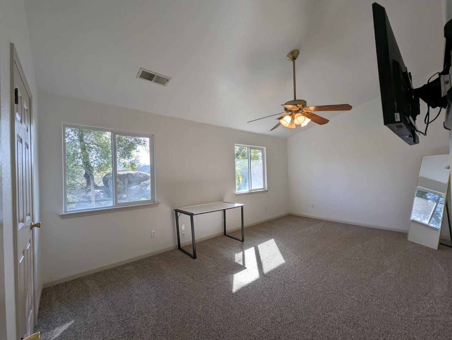 47232 Creekside Road Yokuts Valley, CA 93675 - Photo 18 of 40 Gallery Image 18