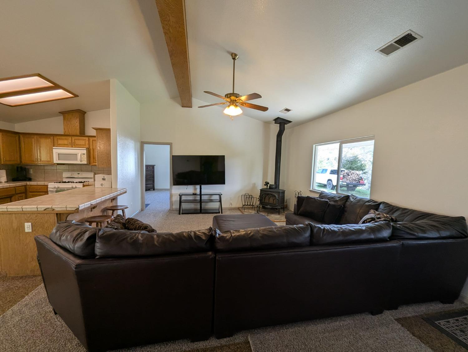 47232 Creekside Road Yokuts Valley, CA 93675 - Photo 8 of 40 Gallery Image 8
