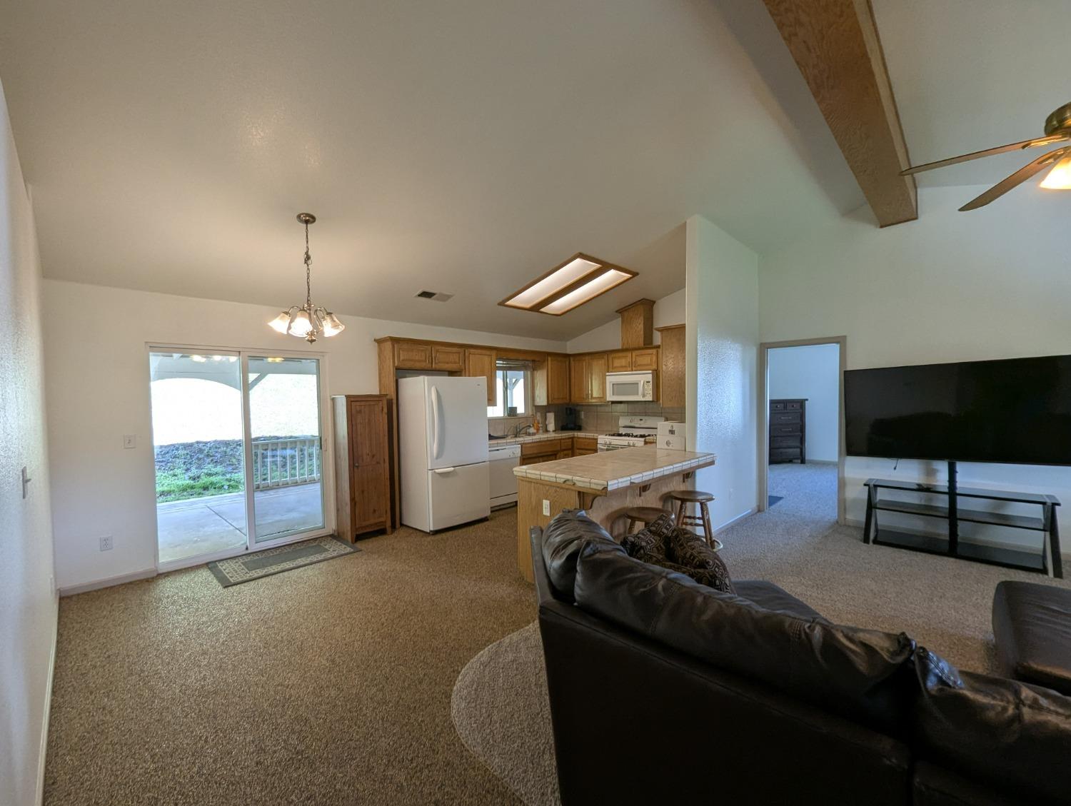 47232 Creekside Road Yokuts Valley, CA 93675 - Photo 9 of 40 Gallery Image 9