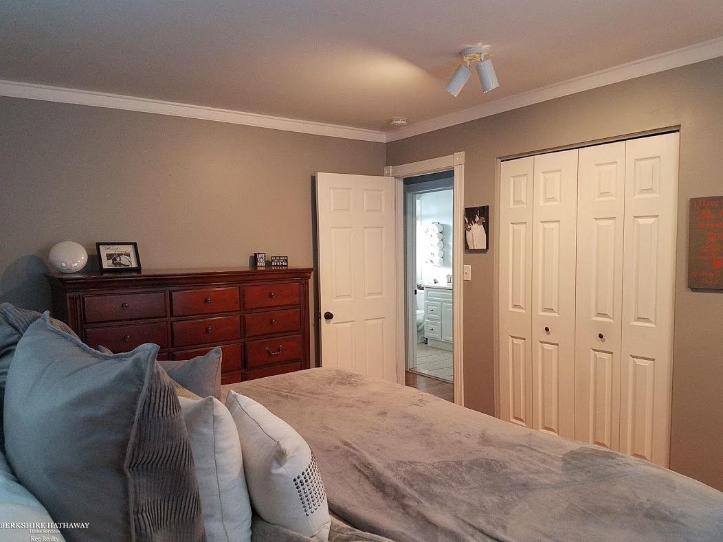 752 Pleasant Ridge Lake Orion, MI 48362 - Photo 17 of 29 31370940-16.JPG