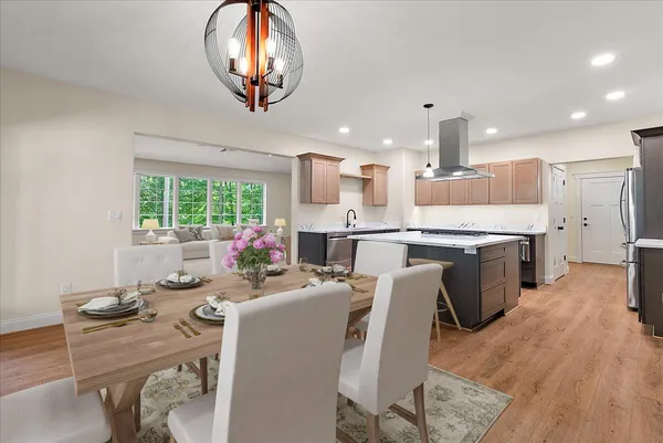 $878,000 | 8806 Lakewood Trail, Berrien Center, MI 49102