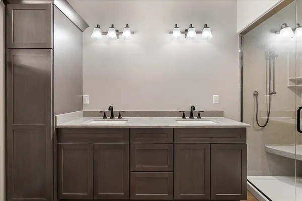 $898,000 | 8806 Lakewood Trail, Berrien Center, MI 49102