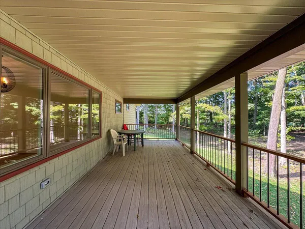 $878,000 | 8806 Lakewood Trail, Berrien Center, MI 49102