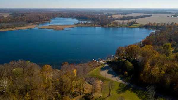 $878,000 | 8806 Lakewood Trail, Berrien Center, MI 49102