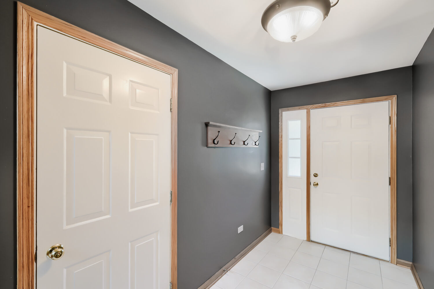 2016 Jeffrey Lane, Unit 2016 Elgin, IL 60123 - Photo 3 of 20