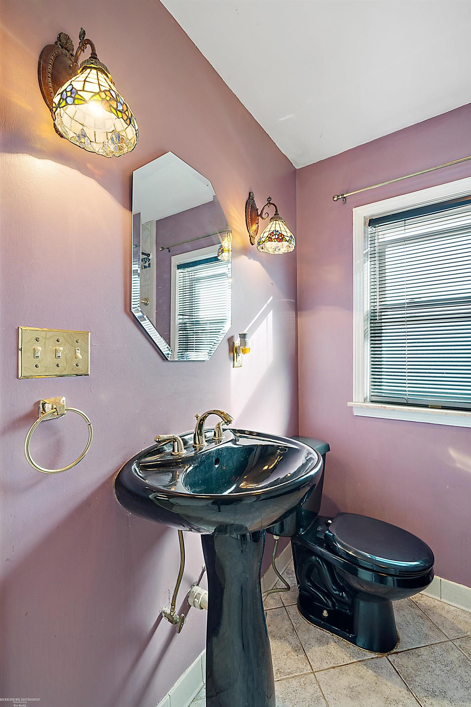 19230 Martin Road Roseville, MI 48066 - Photo 21 of 31 Gallery Image 21