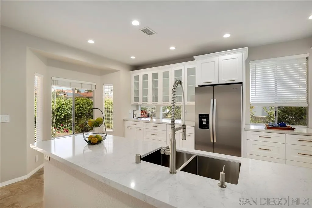4744 Sunburst Road Carlsbad, CA 92008 - Photo 8 of 24 Gallery Image 8