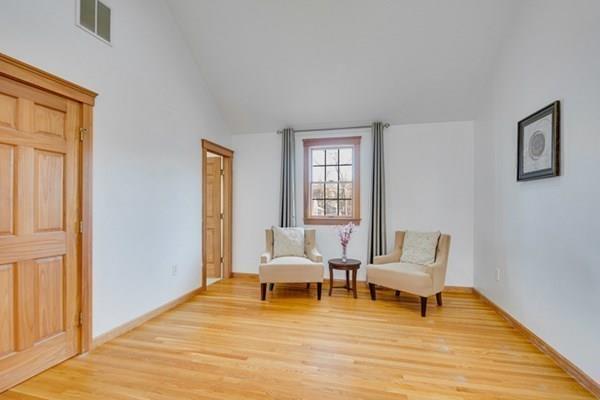 32 Bellflower Street Lexington, MA 02421 - Photo 14 of 26