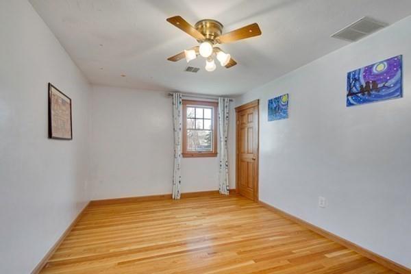 32 Bellflower Street Lexington, MA 02421 - Photo 16 of 26