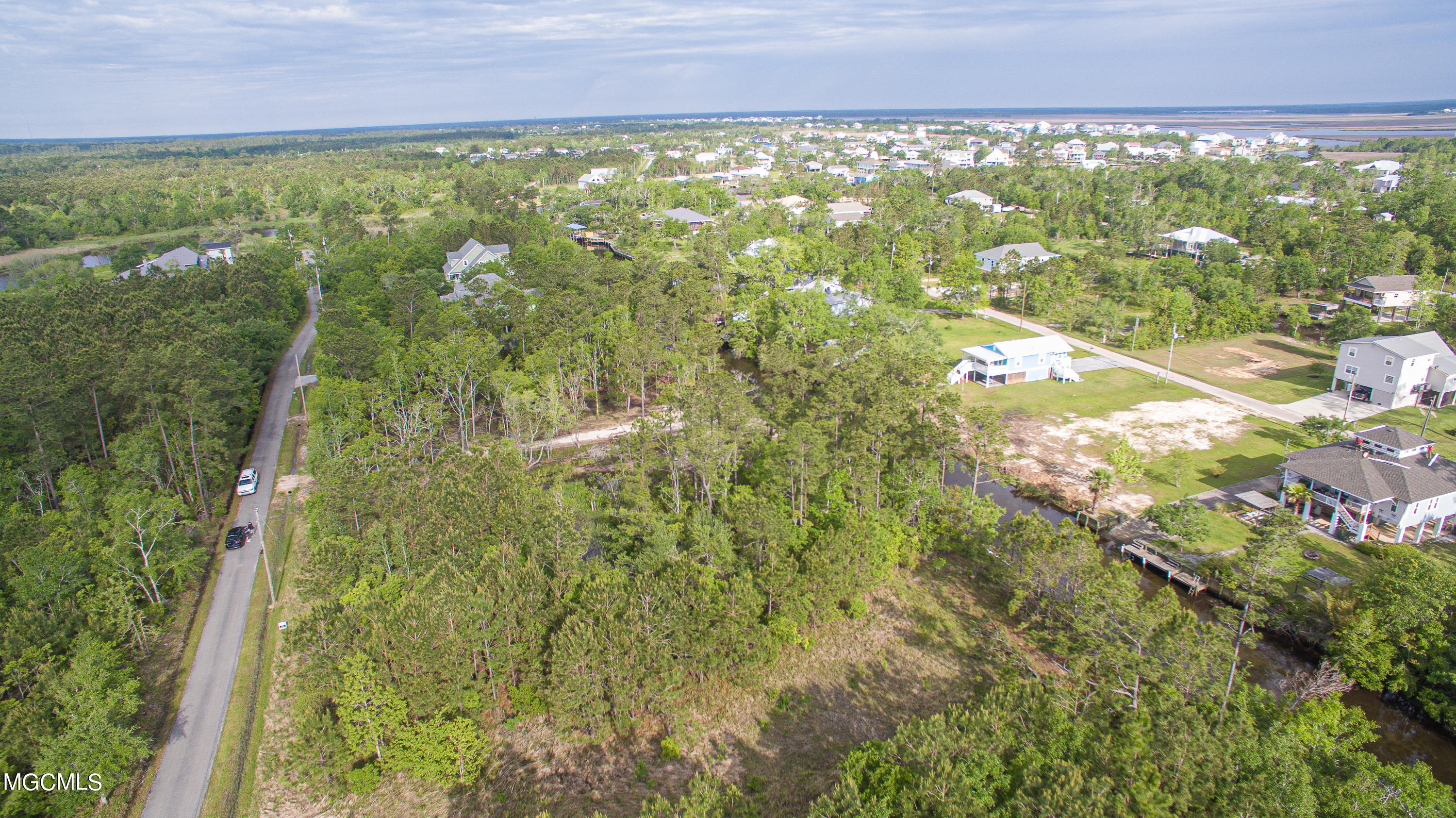 10085 Cain Road Bay St. Louis, MS 39520 - Photo 11 of 14 10085 Cain-104