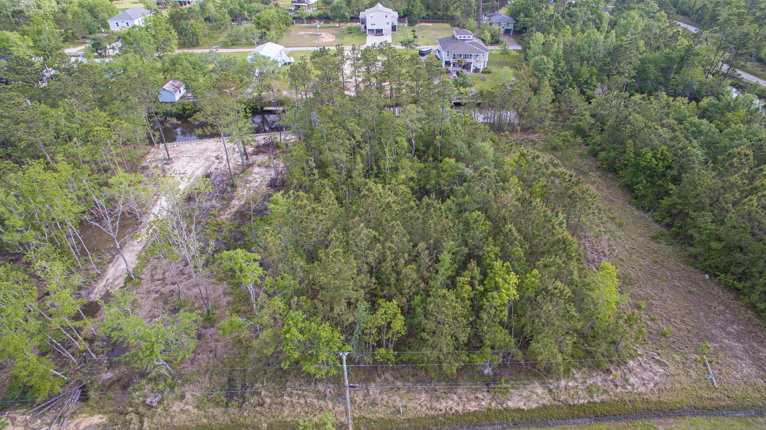 10085 Cain Road Bay St. Louis, MS 39520 - Photo 13 of 14 10085 Cain-101
