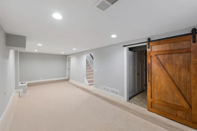 $2,595 | 3409 West 50th Street, Minneapolis, MN 55410