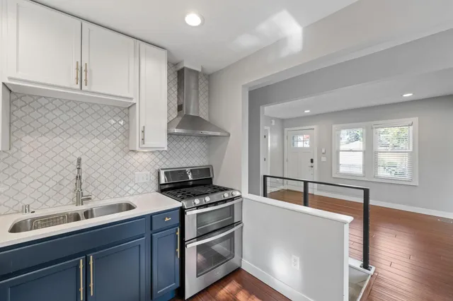 $2,595 | 3409 West 50th Street, Minneapolis, MN 55410