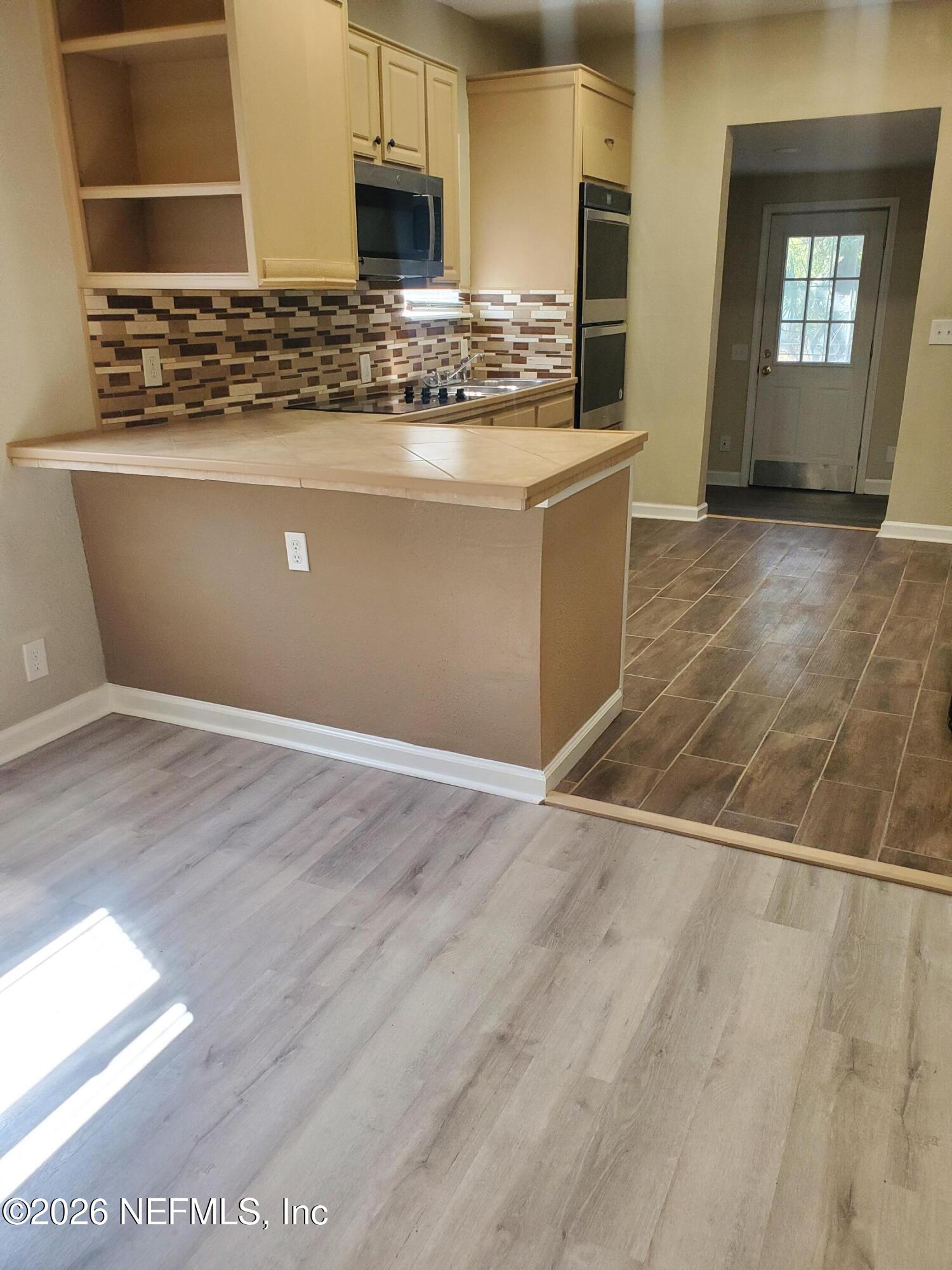 2044 Mt Herman Street Jacksonville, FL 32209 - Photo 3 of 15 20260213_122538 (1)