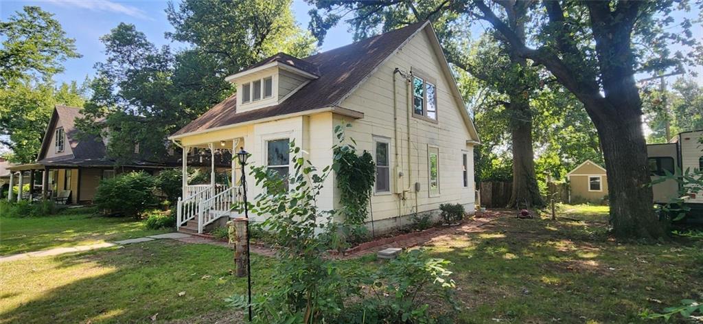 315 South Vermont Ave