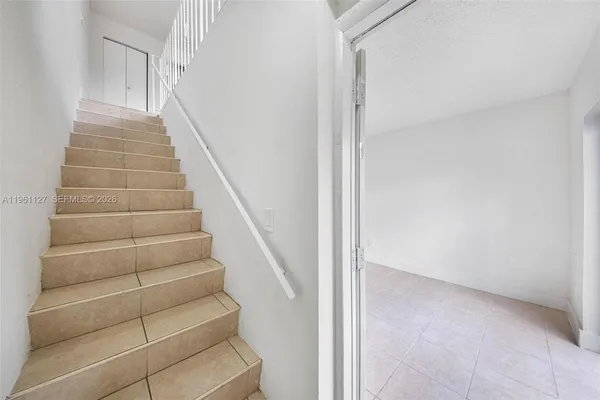 $1,750 | 1283 West 42nd Street, Unit 2, Hialeah, FL 33012