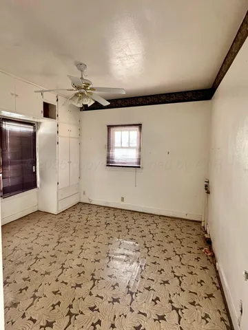 $75,000 | 503 North Crosby Avenue, Tulia, TX 79088