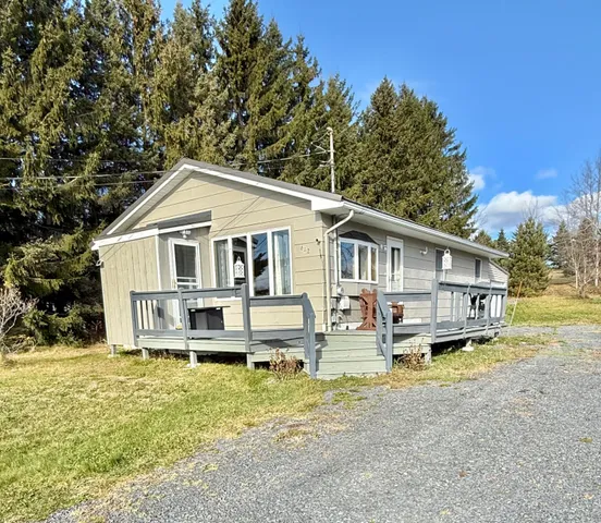 $179,900 | 612 Lake Shore Road, Madawaska, ME 04773