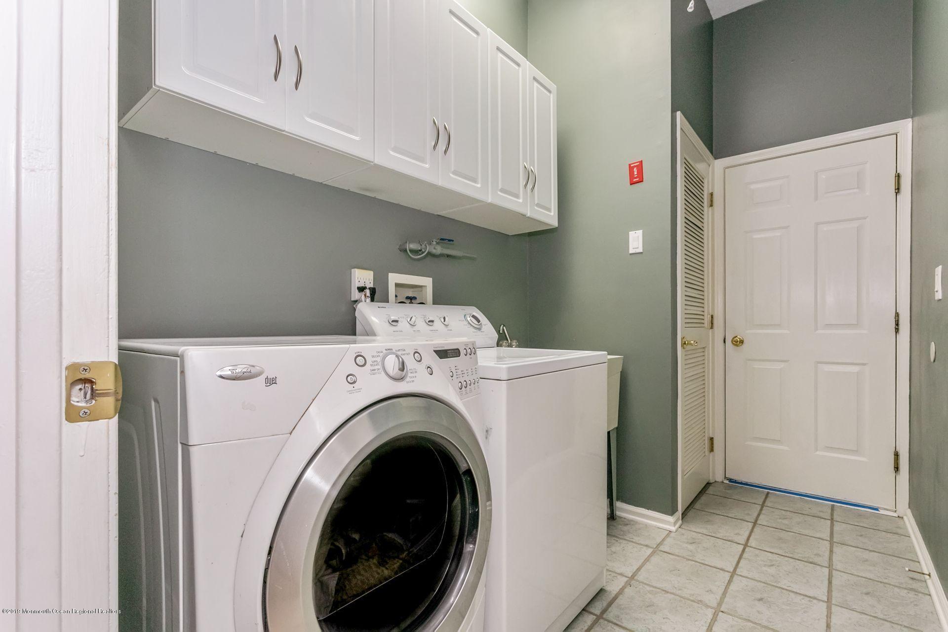 1518 Rabbit Run Manasquan, NJ 08736 - Photo 18 of 19 13